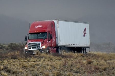 Load for Dry Van LTL Trucking Services