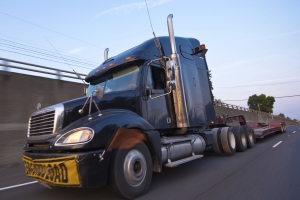 Flat bed vs. Step Deck Trailers